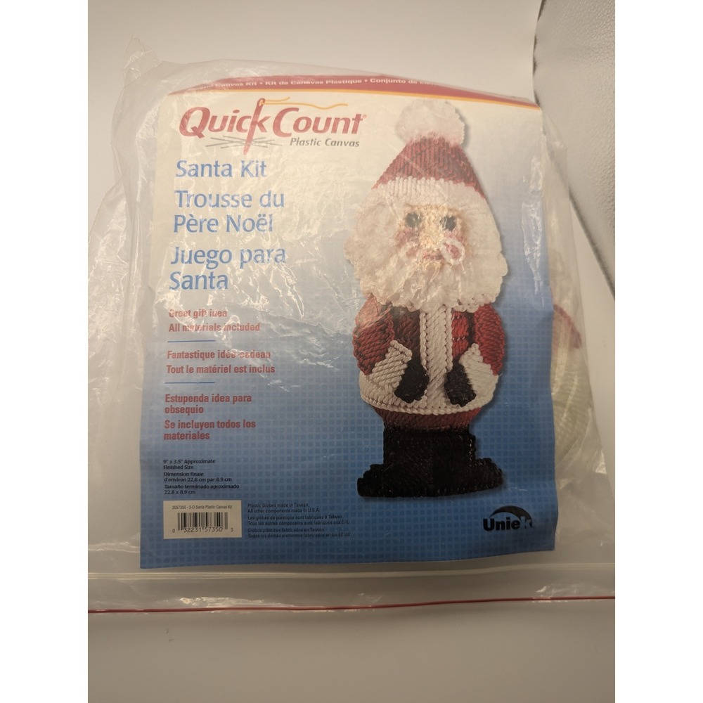 2002 Quick Count Plastic‎ Canvas Santa Kit 3D Craft Project Materials Included